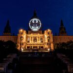 La señal de Batman iluminó el sábado Barcelona