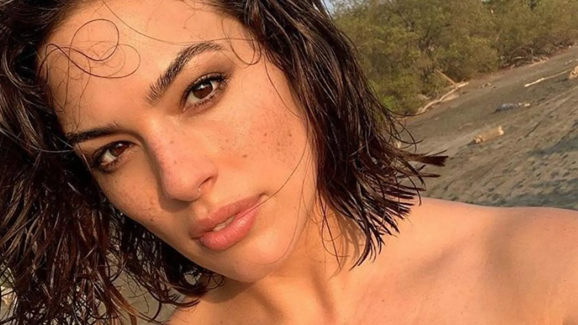 Instagram se inunda de estrías pre y posparto gracias a Ashley Graham