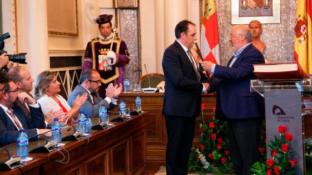 El popular Benito Serrano toma posesión como presidente de la Diputación de Soria
