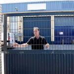 El gerente de Magrudis, José Marín, ayer en la sede de la fábrica de Sevilla donde se encuentra el foco de contaminación por listeria que ha provocado el brote / Foto: Ke-Imagen