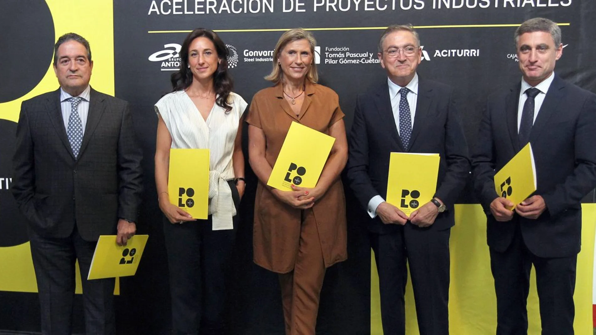 Izq. a dcha., Arturo Sagredo, Emma Antolin, Pilar Pascual, Ginés Clemente y Rafael Barbero