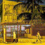 Hay tres locales de apuestas en los alrededores del colegio, así como otros que están a punto de abrirse. Foto: ALBERTO R. ROLDÁN