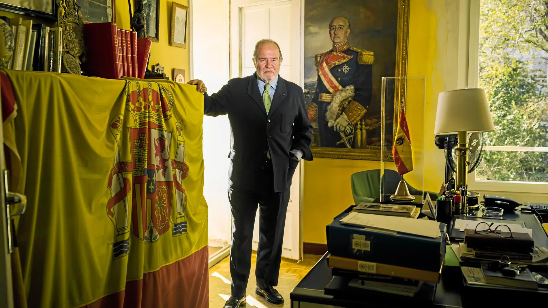 El general Juan Chicharro, en la antigua sede madrileña de la Fundación Franco