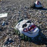 Las máscaras deben cumplir con los suficientes orificios de ventilación y adecuadas a la edad de quien las use