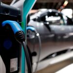 Coche eléctrico: todavía 120 euros mensuales más caro que un diésel