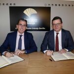 El director general de la Fundación Unicaja, Sergio Corral, y el director general de la Asociación de Empresarios del Sur de España CESUR, Fernando Seco / La Razón