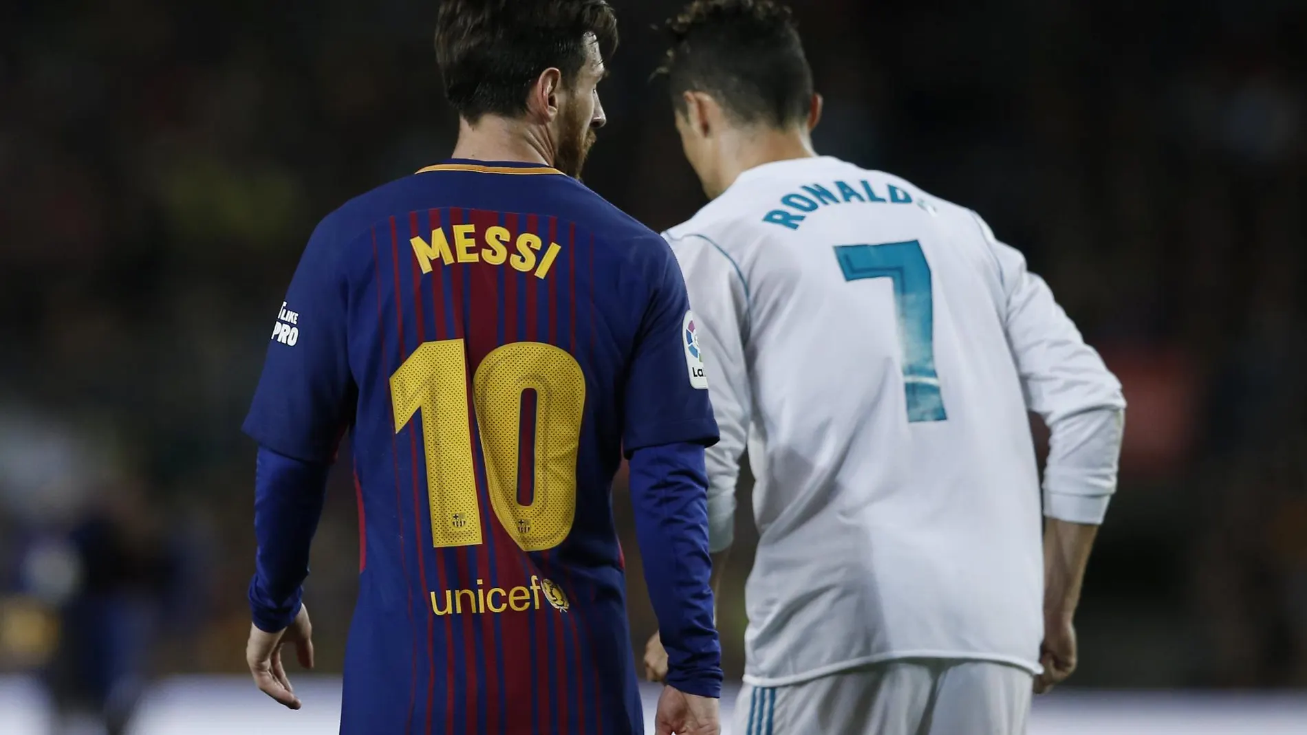 Messi y Cristiano Ronaldo, en uno de los Clásicos que disputaron