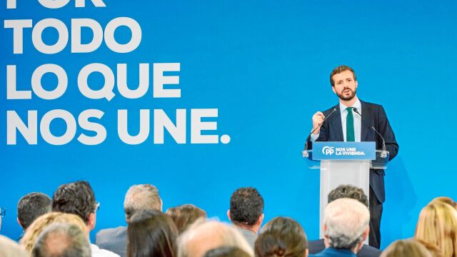 Casado ha asumido todo el peso de la campaña electoral para evitar interferencias en su apuesta por un tono moderado y alejado del perfil de abril