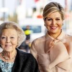 La reina Máxima y la princesa Beatriz de Holanda