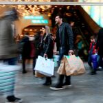Los ciudadanos concentran sus compras en los periodos de rebajas o en las fechas navideñas