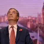 Farage durante la emisión de su entrevista en la BBC