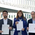 Quim Torra junto a Damià Calvet y Laura Borràs