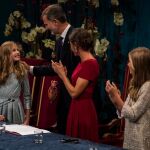 La Princesa Leonor, el Rey Felipe VI, la Reina Letizia y la Infanta Sofía en el Teatro Campoamor de Oviedo.
