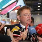 El presidente Puig atiende a los periodistas en Londres, durante su visita al World Travel Market
