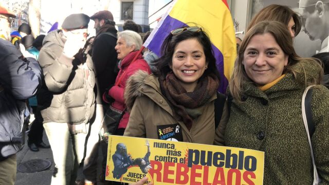 La exconcejal de Ahora Madrid, Rommy Arce, en el centro de la imagen.