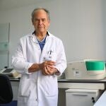 Doctor Damián García Olmo, investigador y cirujano en la Fundación Jiménez Díaz.