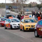 Coches de autoescuela, en una imagen de archivo / Foto: J. Fdez-Largo