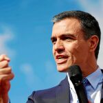 Sánchez participó ayer en un mitin en Córdoba tras su polémica entrevista en «Las Mañanas» de RNE