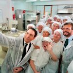 Casado visitó este jueves el centro de Hostelería en Murcia, acompañado por el secretario general del PP, García Egea.