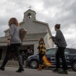 Ambiente en el cementerio de Mingorrubio el día de Todos los Santos siendo éste el primer año que franco está enterrado allí.