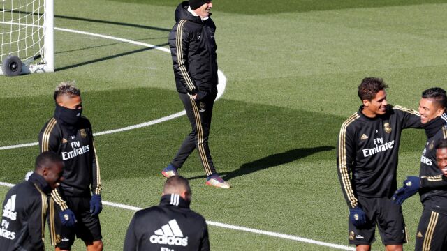 El técnico francés del Real Madrid, Zinedine Zidane