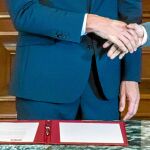 Pedro Sánchez y Pablo Iglesias firmaron ayer un preacuerdo para forjar un gobierno de coalición que el Congreso deberá validar. Foto: Alberto R. Roldán