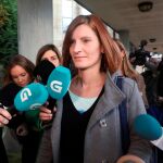 La exmujer de "el Chicle", Rosario Rodríguez, a su llegada este miércoles a los juzgados de Santiago de Compostela / Foto: Efe