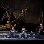De izda. a dcha., Pepe Viyuela, Alberto Jiménez y Fernando Albizu en «Esperando a Godot»