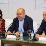 Francisco Igea junto a directora general de la Función Pública, Paloma Rivero, y el director de la ECLAP, Carlos Fernández