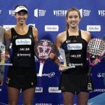 Marta Marrero y Martita Ortega, con el trofeo