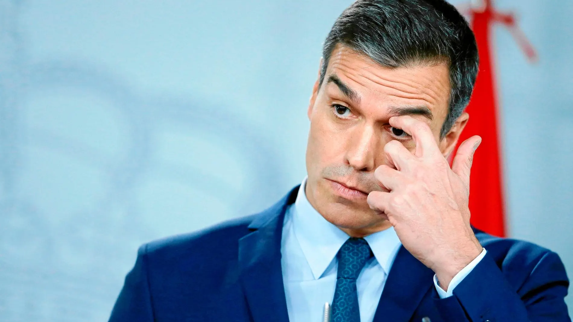 El presidente del Gobierno en funciones, Pedro Sánchez, durante la rueda de Prensa que ofreció ayer desde el Palacio de La Moncloa / Efe