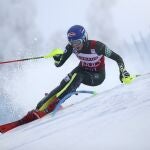 La estadounidense Mikaela Shiffrin durante el eslalon femenino, en Levi, Finlandia