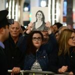 Manifestación para exigir justicia por la muerte de Daphne Caruana Galizia frente al palacio del primer ministro en La Valeta