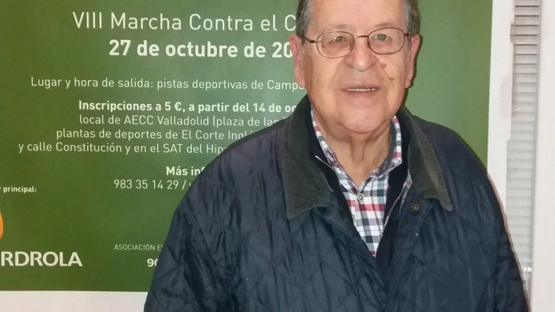 Francisco Javier Arroyo, presidente de la Asociación Española contra el Cáncer de Valladolid, durante la entrevista con LA RAZÓN