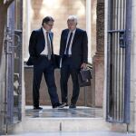 El consejero de Cultura, Ferran Mascarell, dialogando con el presidente de la Generalitat, Artur Mas