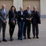 El consejero Jesús Julio Carnero; la presidenta de Vitartis, Beatriz Escudero; la alcaldesa de Renedo, Raquel González, y el consejero de Harinera Emilio Esteban, Jesús Esteban, entre otros