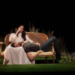 Fernanda Orazi y Francesco Carril (en la imagen) protagonizan la pieza junto a Manuela Paso