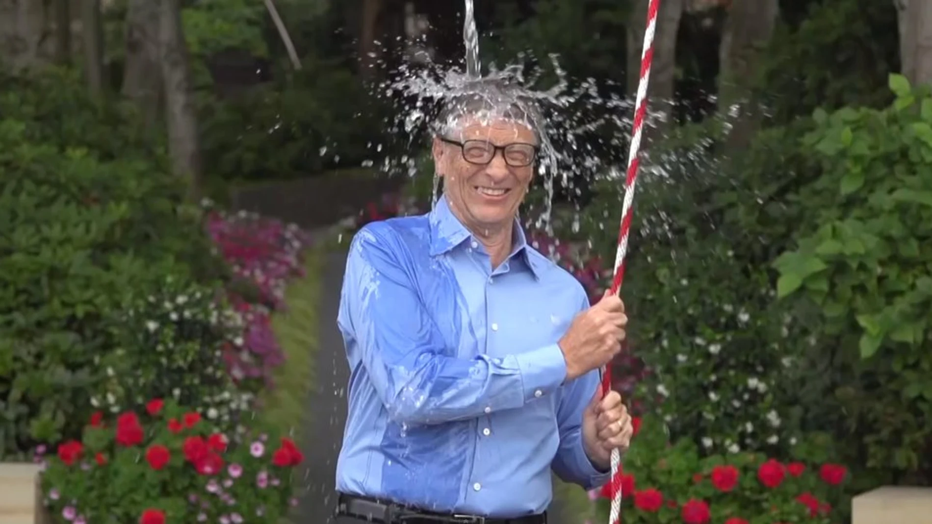 Bill Gates se prestó al desafío