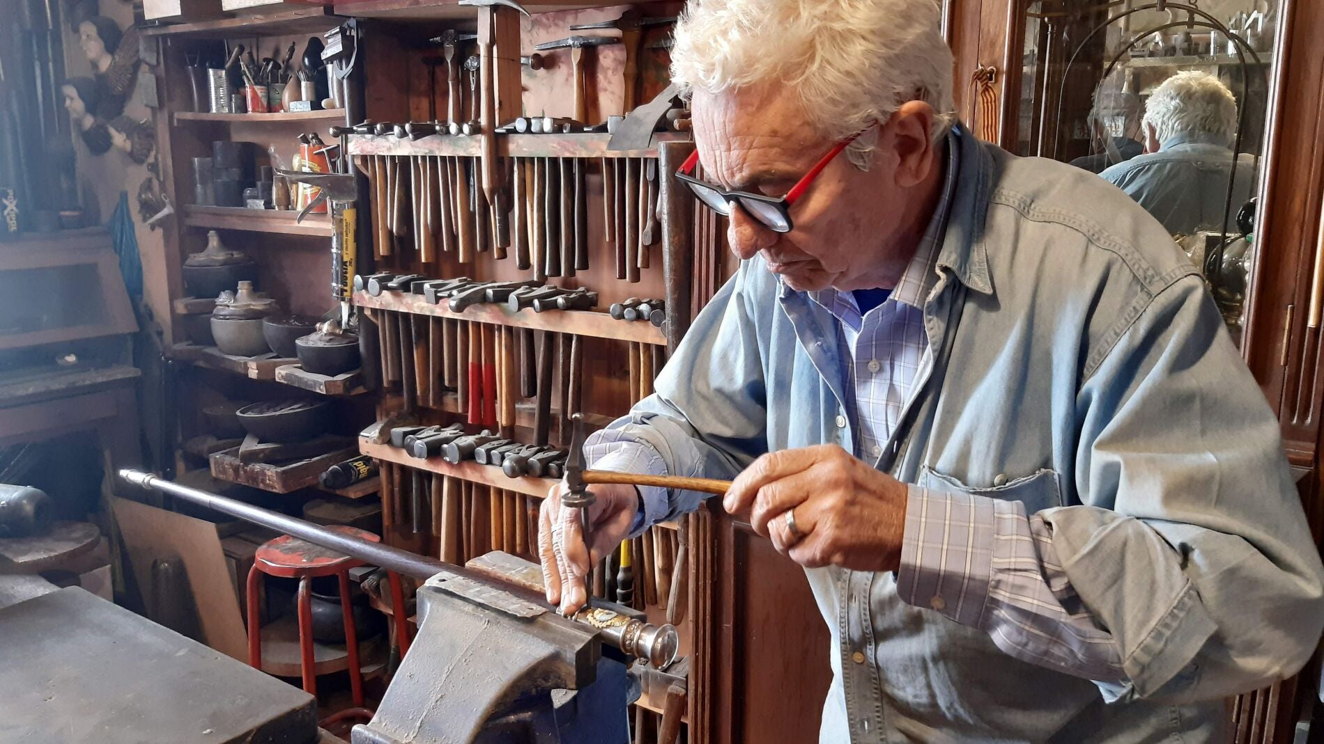 Juan Carlos Pallarols: el artista detrás de los bastones presidenciales  argentinos