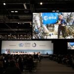Conexión con el astronauta italiano, Luca Parmitano, desde la Agencia Espacial Europea (ESA) en la Estación Espacial Internacional, para dialogar con el ministro de Ciencia, Universidades e Innovación en funciones, Pedro Duque, durante la décima jornada de la Conferencia de Naciones Unidas sobre el Cambio Climático (COP25).