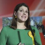 La dimitida líder de los liberal demócratas, Jo Swinson, fue una de las grandes derrotadas de la noche electoral/AP