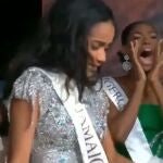 Momentos después de anunciarse el nombre de la ganadora