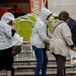 Se esperan rachas de 90 a 100 km/h durante la primera mitad del día en el interior, pero también lloverá, aunque como suele ser habitual con paso de frentes de poniente, las lluvias serán menos probables e intensas hacia el tercio sur