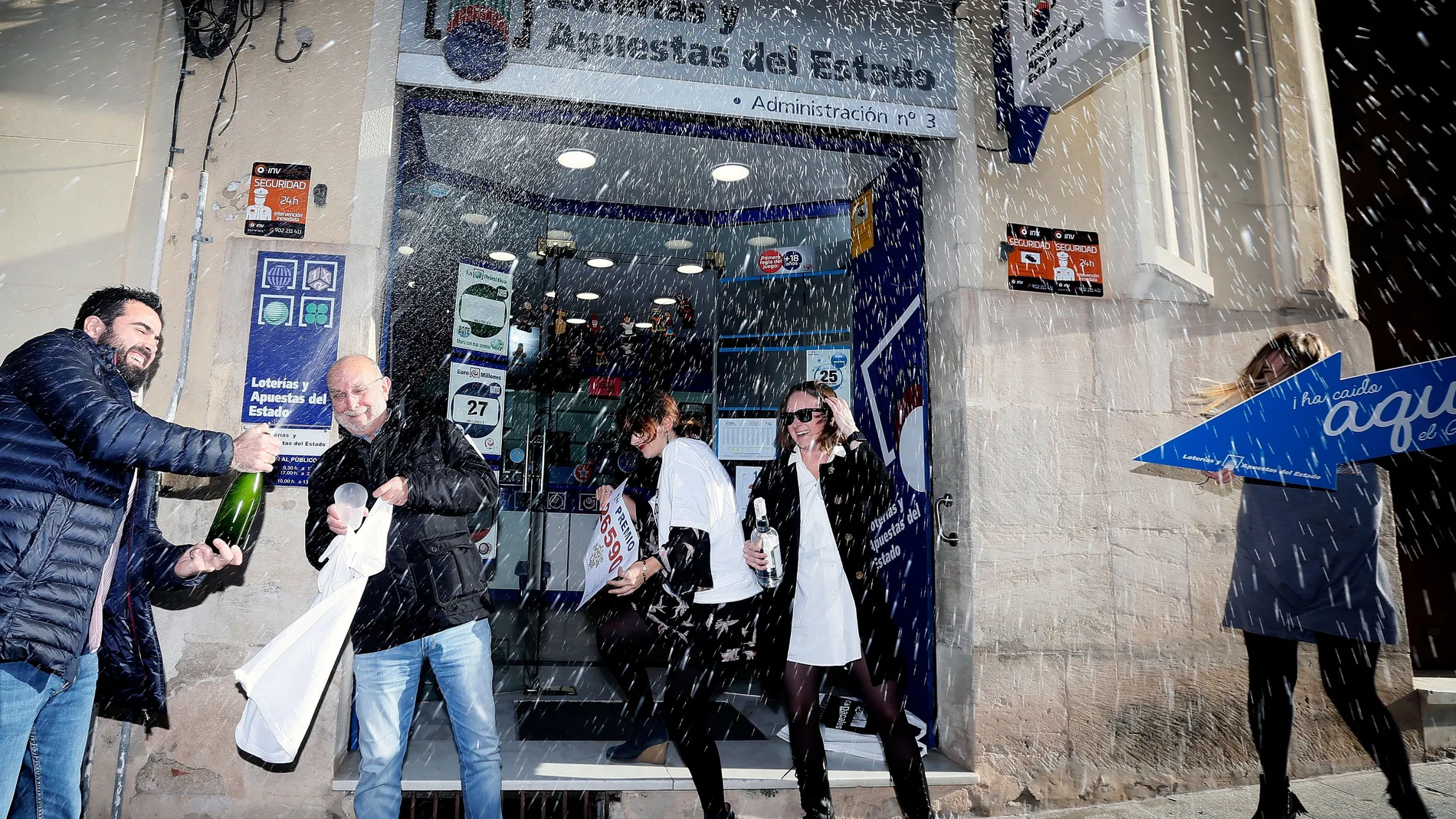 Alcoy reparte 60 millones de euros del gordo de navidad