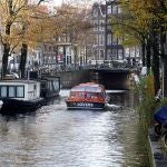 Vista de uno de los canales que recorren Amsterdam en Holanda Septentrional / EFE
