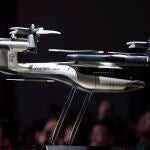 Prototipo del taxi aéreo que Hyundai construirá para Uber presentado hoy en Las Vegas