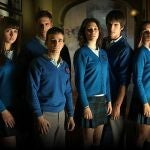 De izda. a dcha. Ana de Armas, Martín Rivas, Daniel Retuerta, Blanca Suárez, Jon González y Elena Furiase, elenco de «El Internado»
