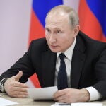 Vladimir Putin durante un meeting en la Academia Naval Nakhimov en Sevastopol. EFE/EPA/ALEXEI DRUZHININ / SPUTNIK / KREMLIN POOL MANDATORY CREDIT