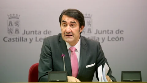 El consejero de Fomento y Medio Ambiente, Juan Carlos Suárez-Quiñones