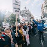 Manifestación con tratores en Valencia contra la reconversión de la autovía de El Saler